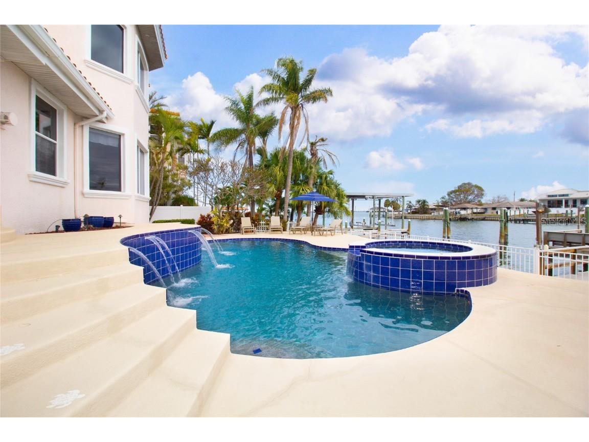 301 Midway Island Clearwater Beach FL 33767 - CANAL WITH INTRACOASTAL VIEWS TB8430210 image44