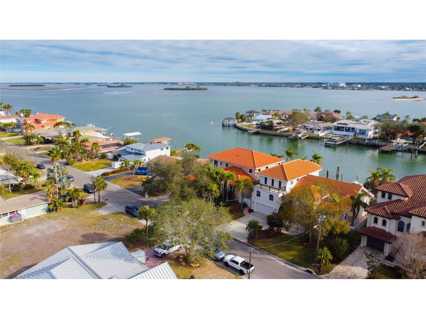 301 Midway Island Clearwater Beach FL 33767 - CANAL WITH INTRACOASTAL VIEWS TB8430210 image54