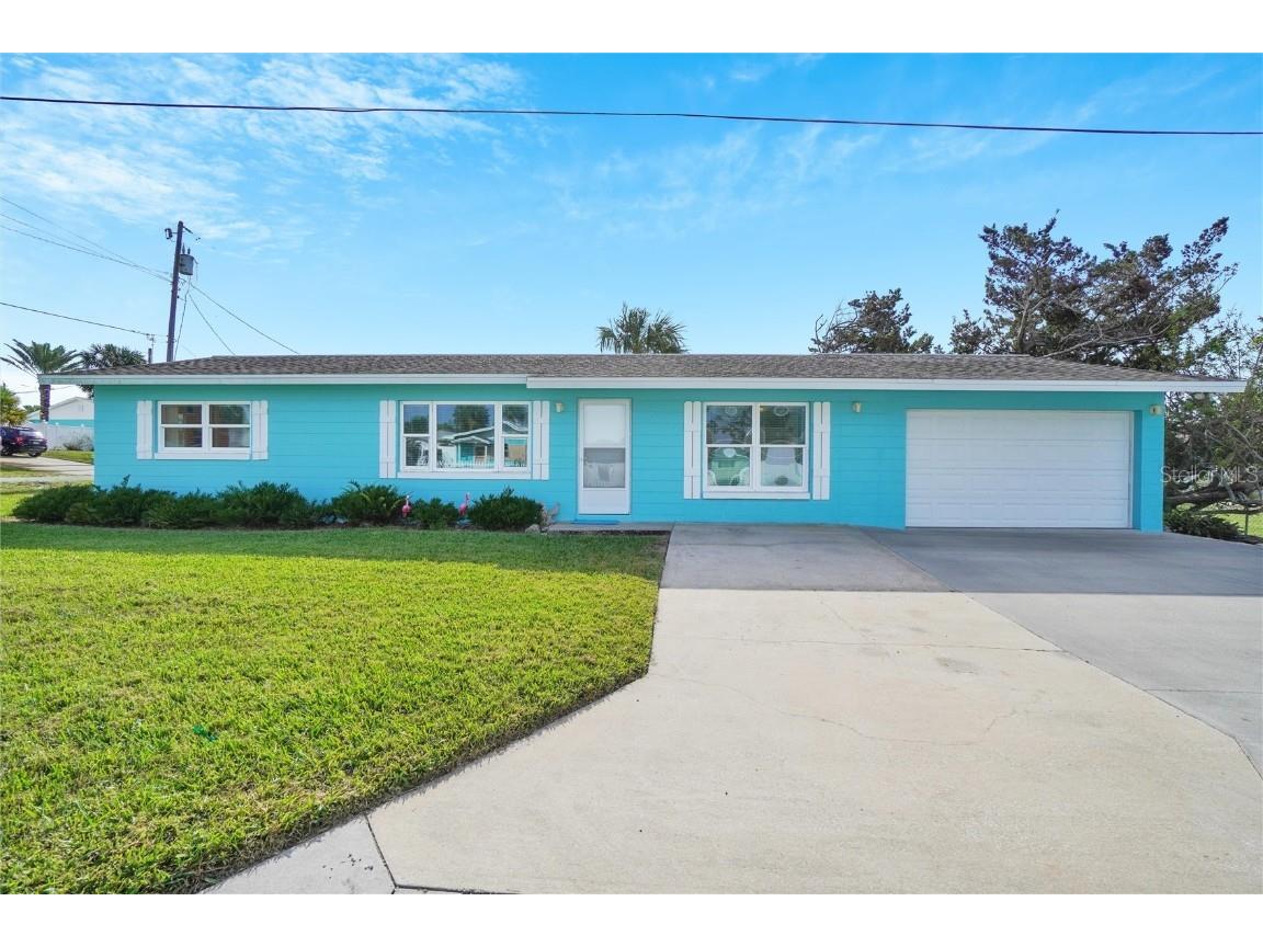 301 N 4th Street Flagler Beach FL 32136 - ATLANTIC OCEAN V4940229 image1