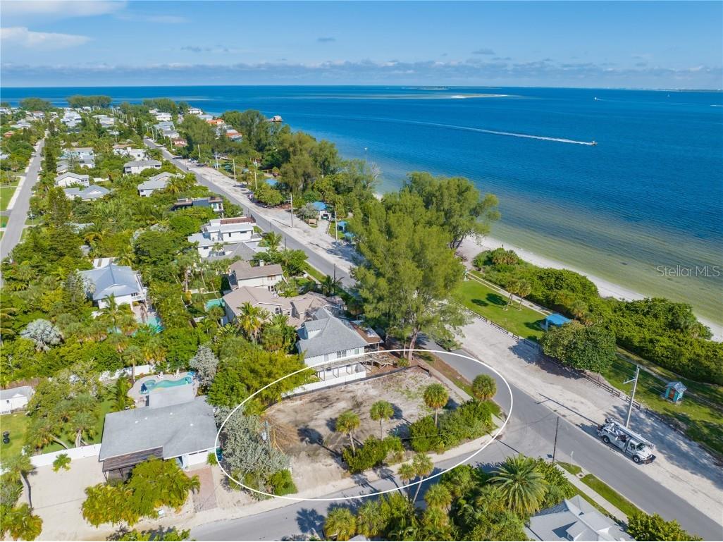 301 N Bay Boulevard Anna Maria FL 34216 A4583173 image1