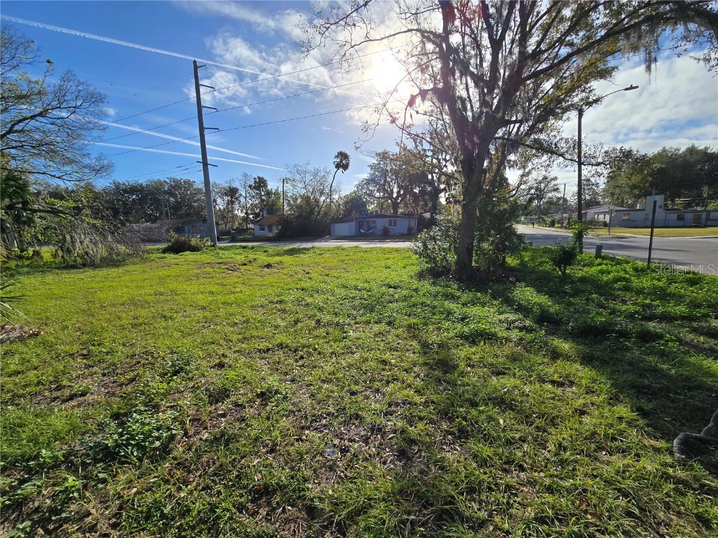 301 N Seneca Street Daytona Beach FL 32114 V4939974 image1