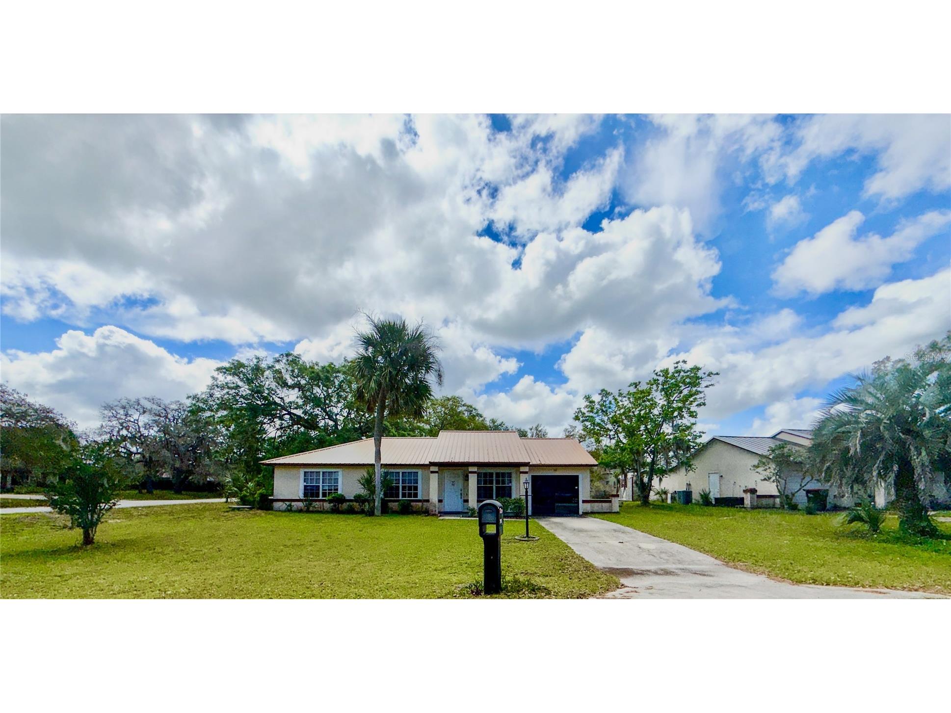 301 Oak Track Drive Ocala FL 34472 OM722702 image1