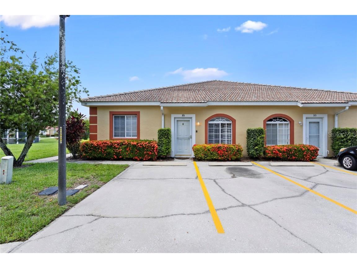 301 Port Pleasant Drive #301 Kissimmee FL 34759 S5107938 image1