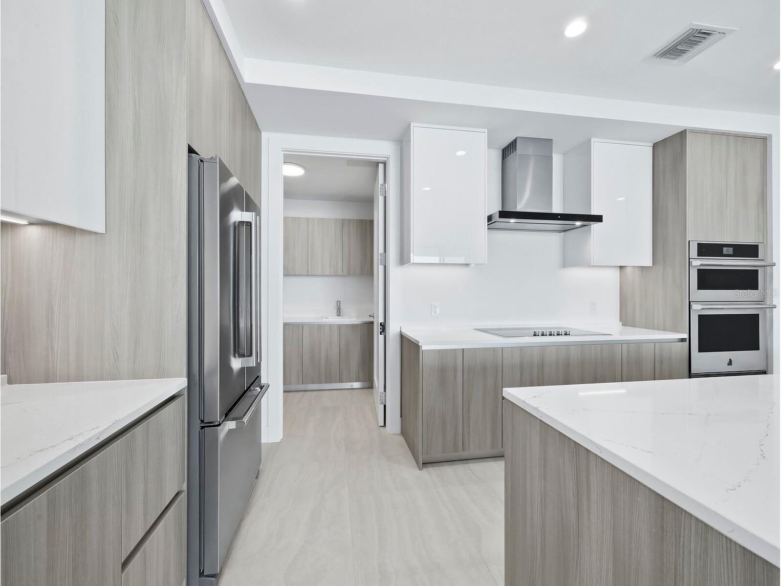 301 Quay Commons #1003 Sarasota FL 34236 A4689567 image11