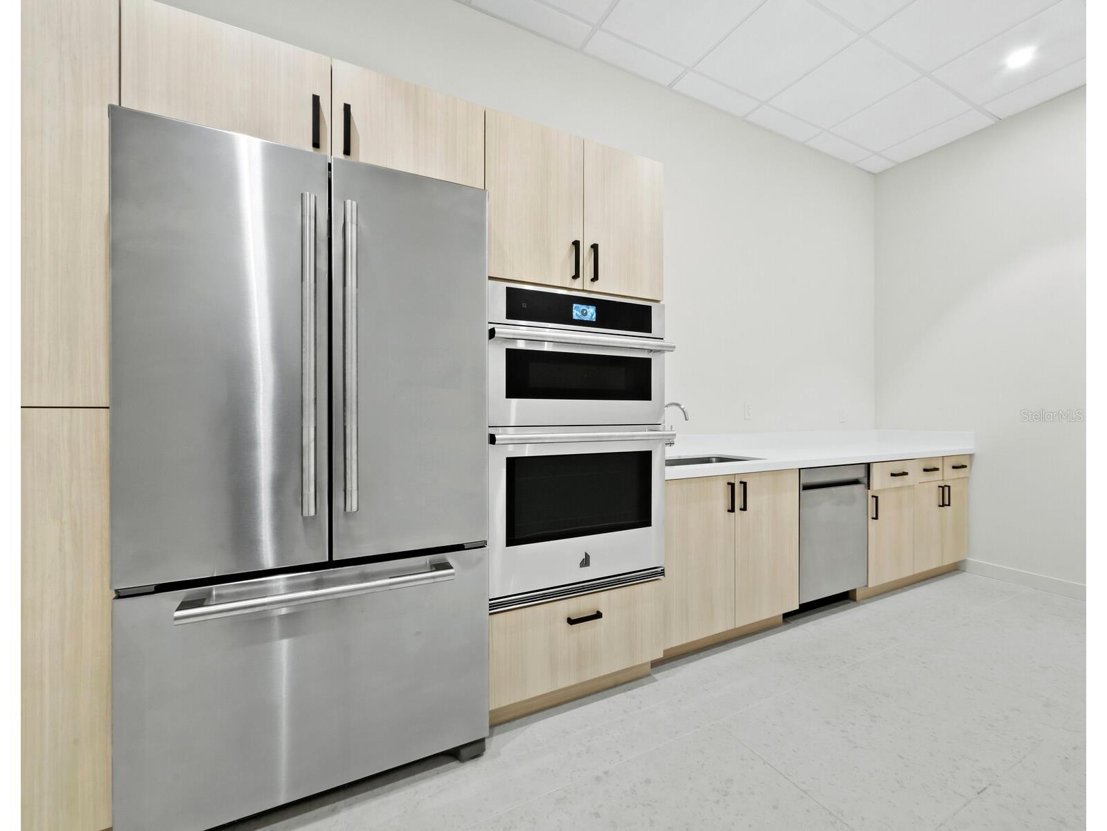 301 Quay Commons #1003 Sarasota FL 34236 A4689567 image54