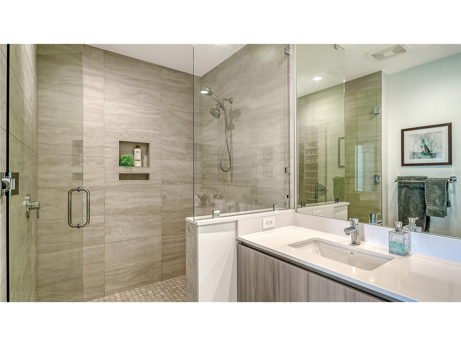 301 Quay Commons #1007 Sarasota FL 34236 A4697152 image23