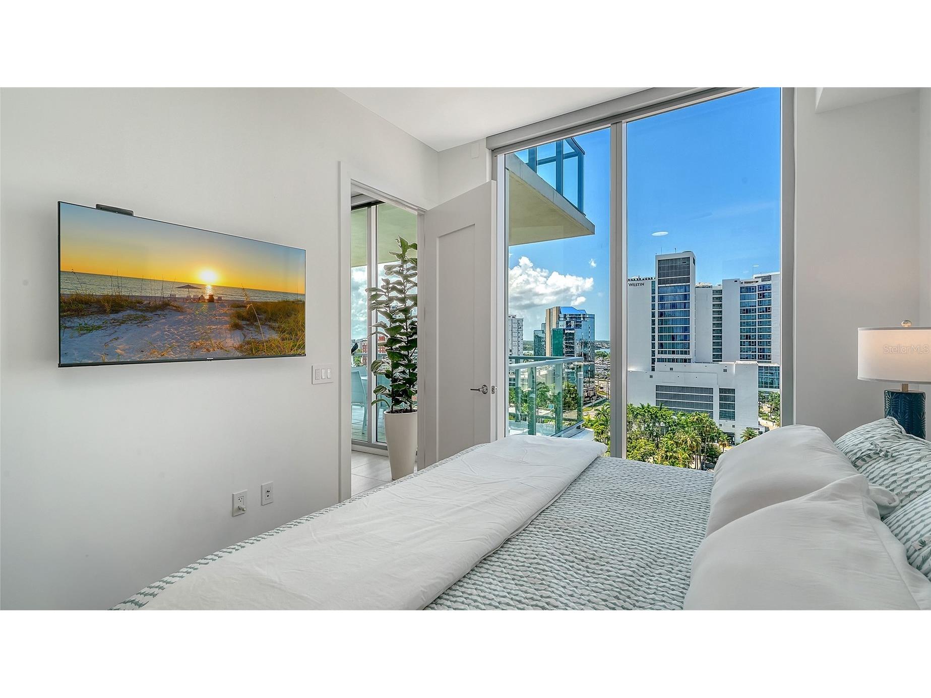 301 Quay Commons #1007 Sarasota FL 34236 A4697152 image25