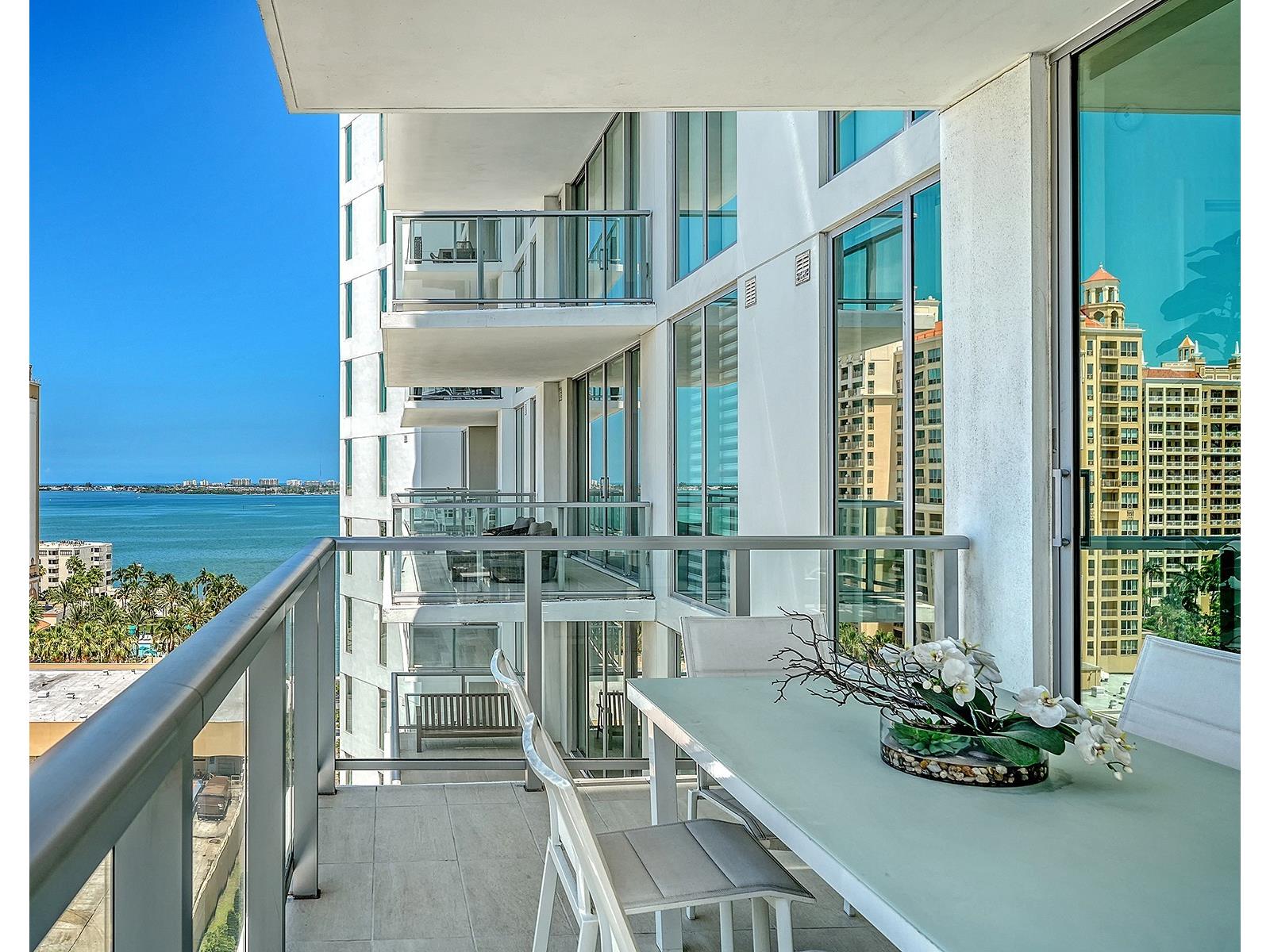 301 Quay Commons #1007 Sarasota FL 34236 A4697152 image3