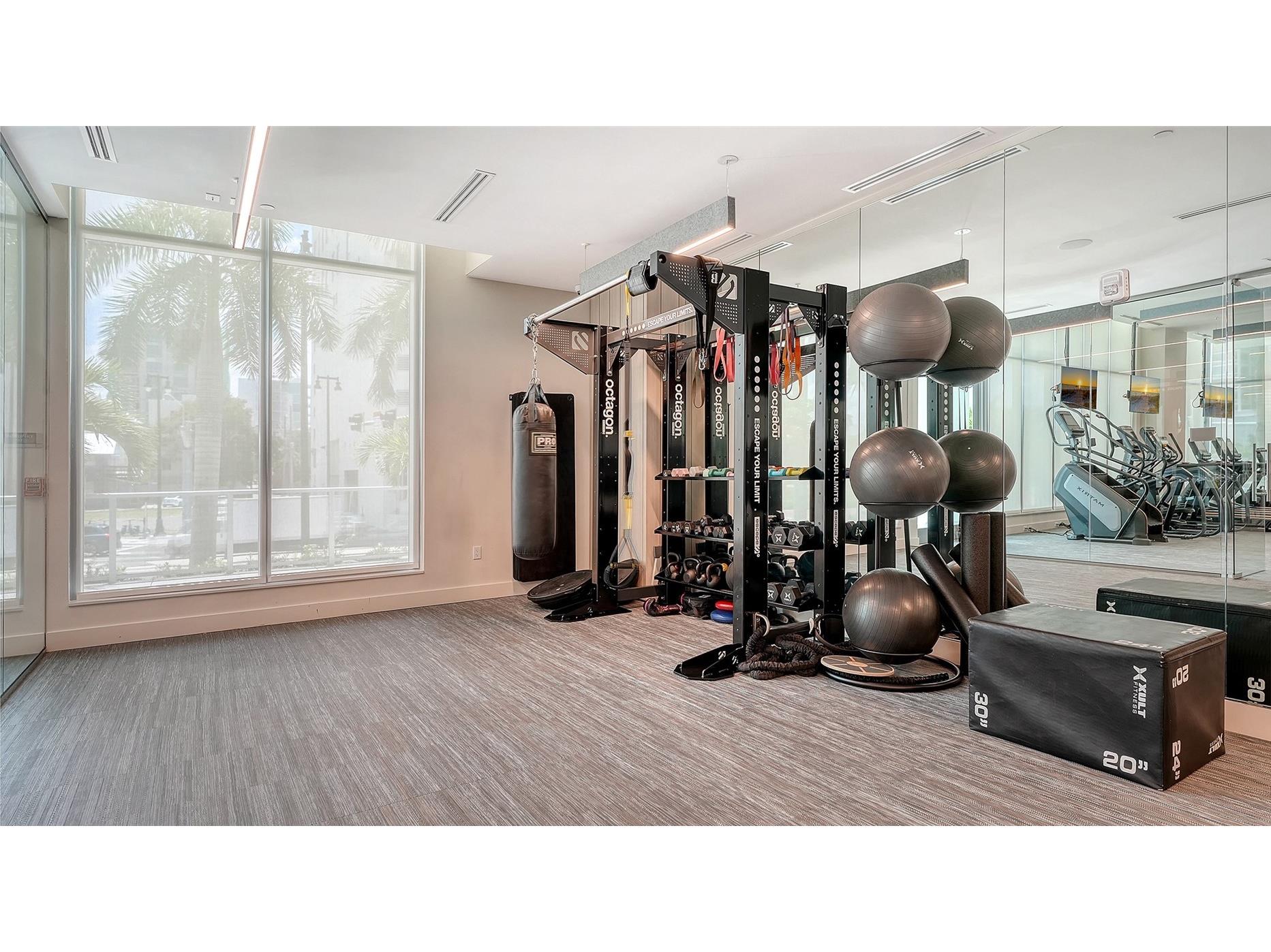301 Quay Commons #1007 Sarasota FL 34236 A4697152 image42