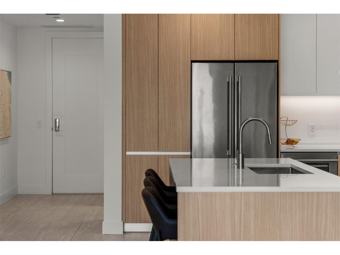 301 Quay Commons #1008 Sarasota FL 34236 A4660379 image12