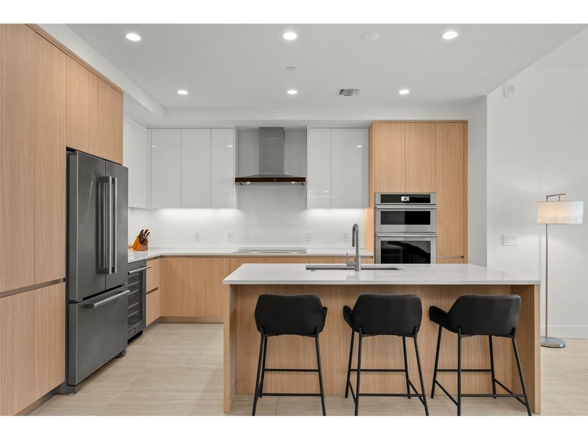 301 Quay Commons #1008 Sarasota FL 34236 A4660379 image13