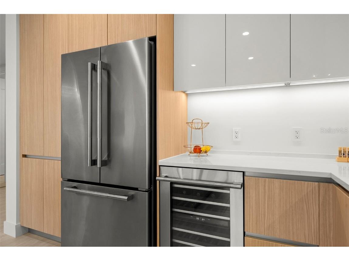 301 Quay Commons #1008 Sarasota FL 34236 A4660379 image14