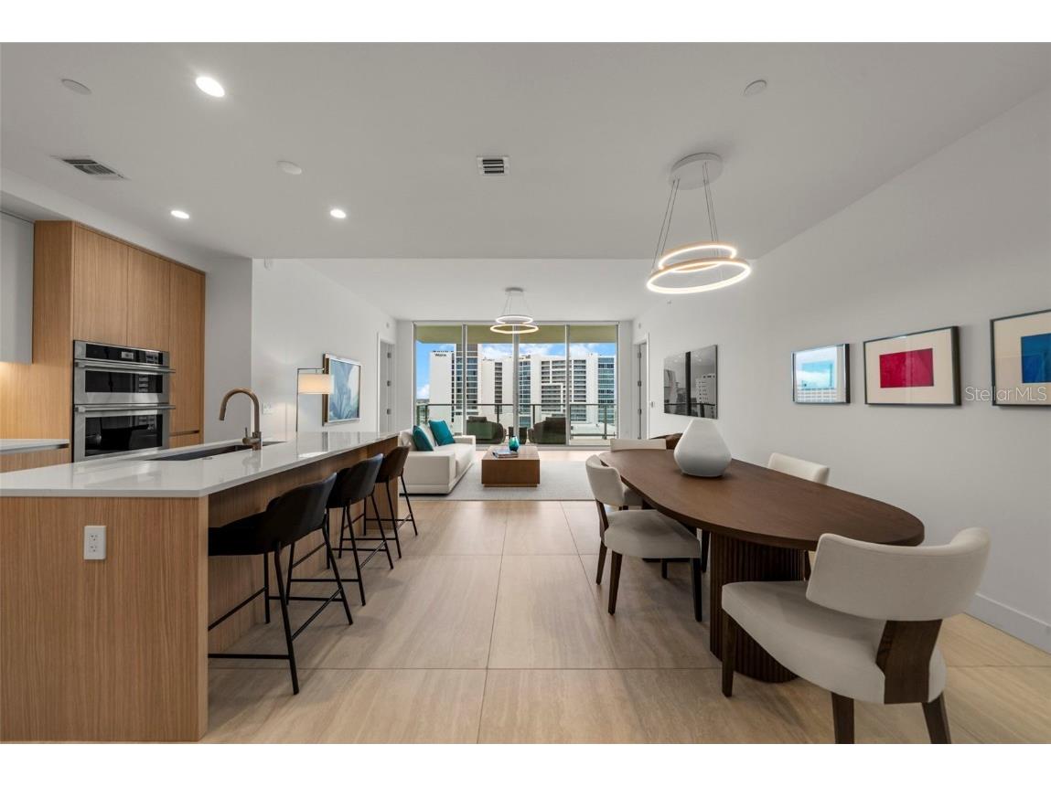 301 Quay Commons #1008 Sarasota FL 34236 A4660379 image2