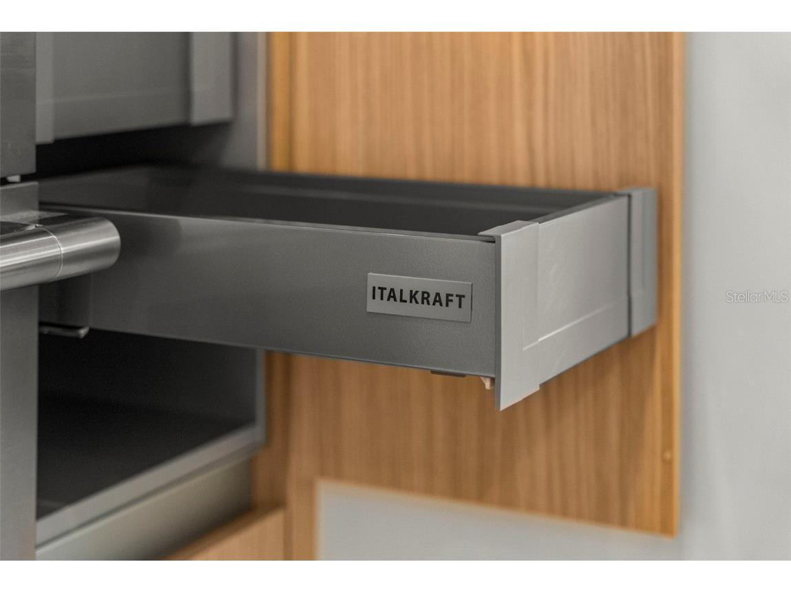 301 Quay Commons #1008 Sarasota FL 34236 A4660379 image21