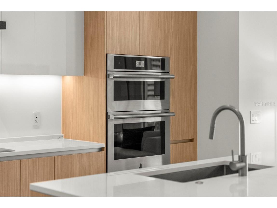 301 Quay Commons #1008 Sarasota FL 34236 A4660379 image22