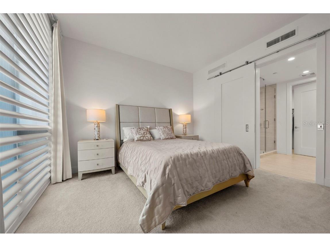 301 Quay Commons #1008 Sarasota FL 34236 A4660379 image33