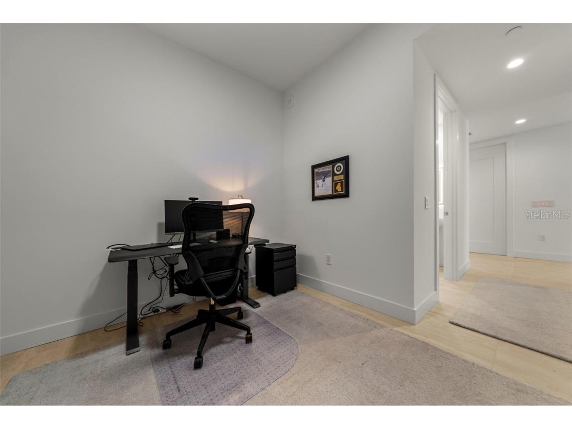 301 Quay Commons #1008 Sarasota FL 34236 A4660379 image55