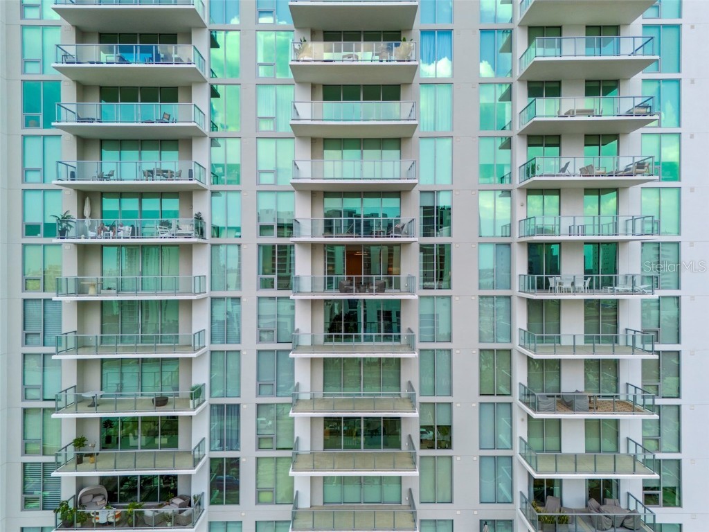 301 Quay Commons #1008 Sarasota FL 34236 A4660379 image61