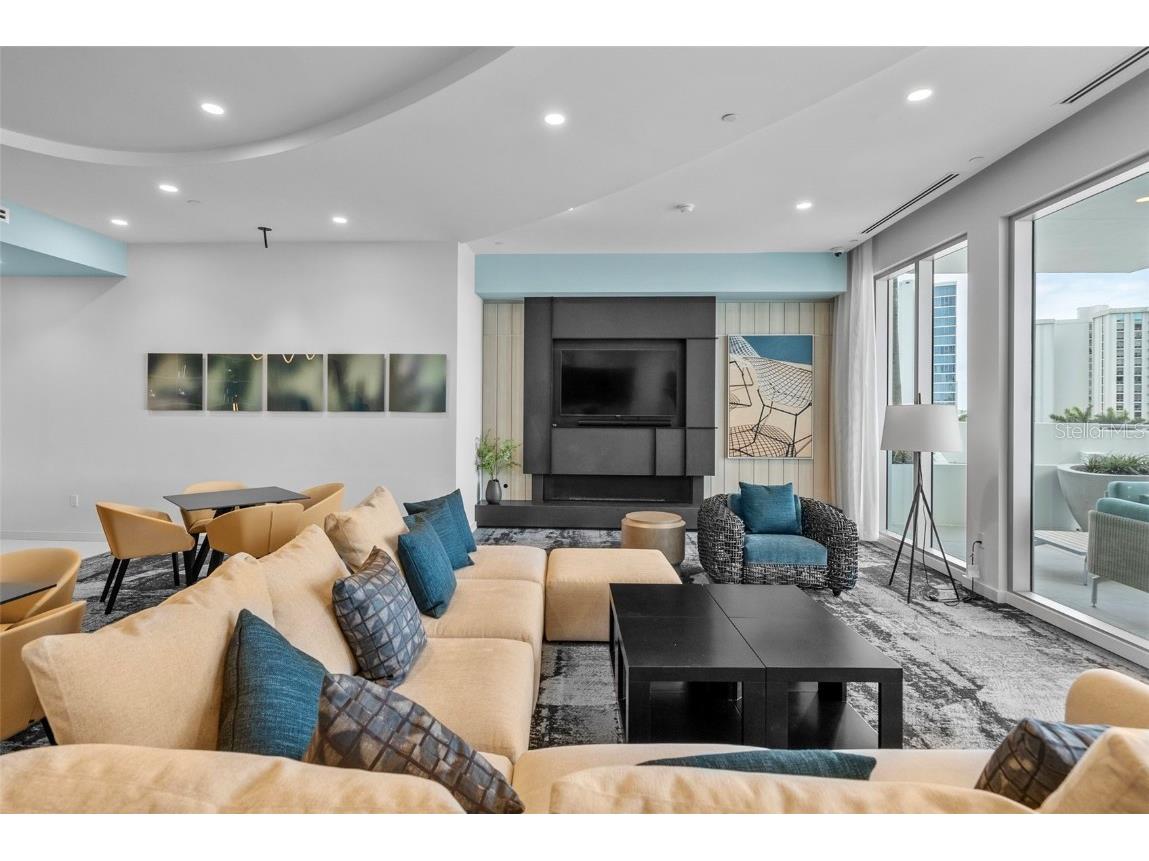 301 Quay Commons #1008 Sarasota FL 34236 A4660379 image82