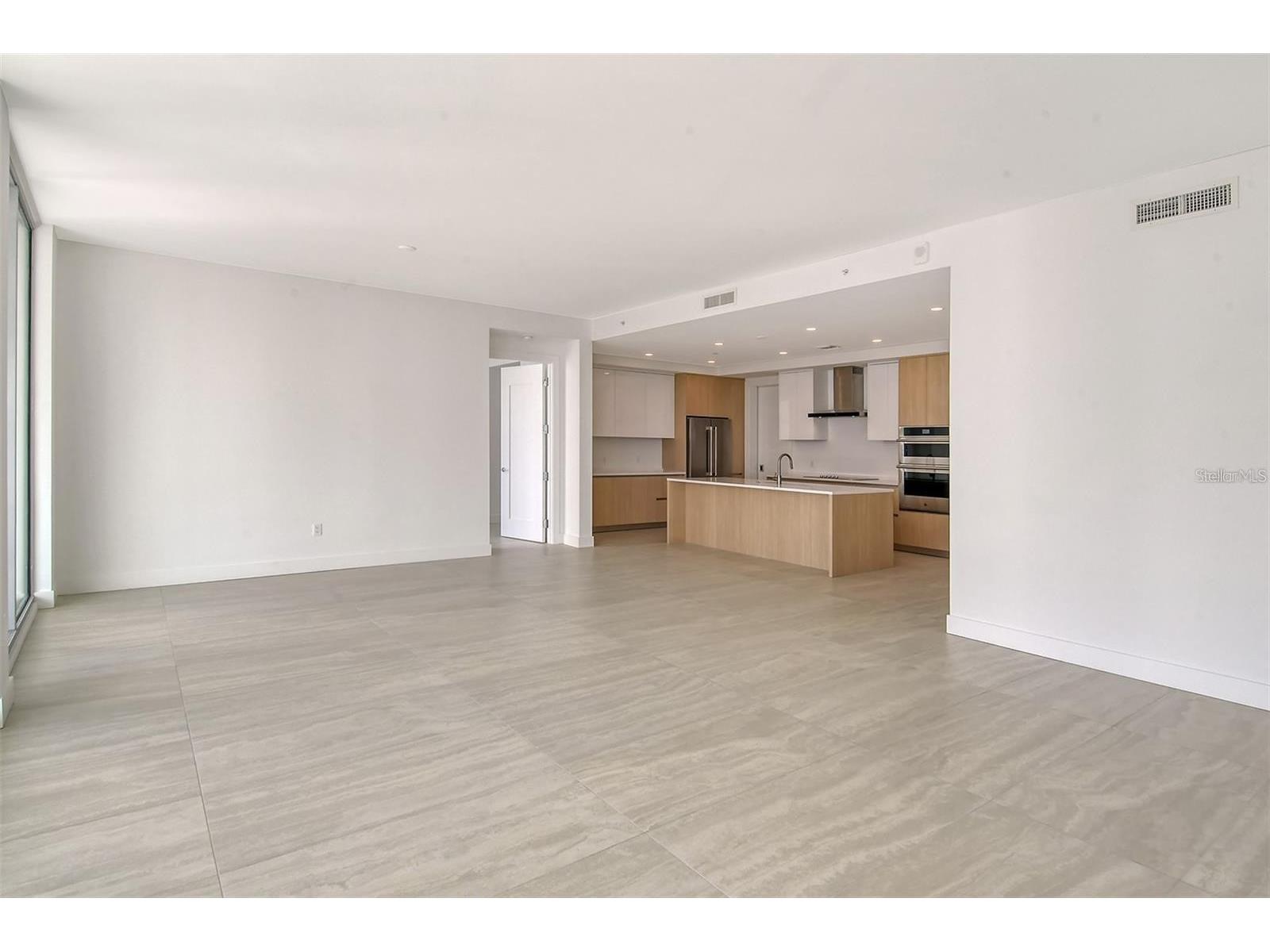 301 Quay Commons #1011 Sarasota FL 34236 A4692152 image13