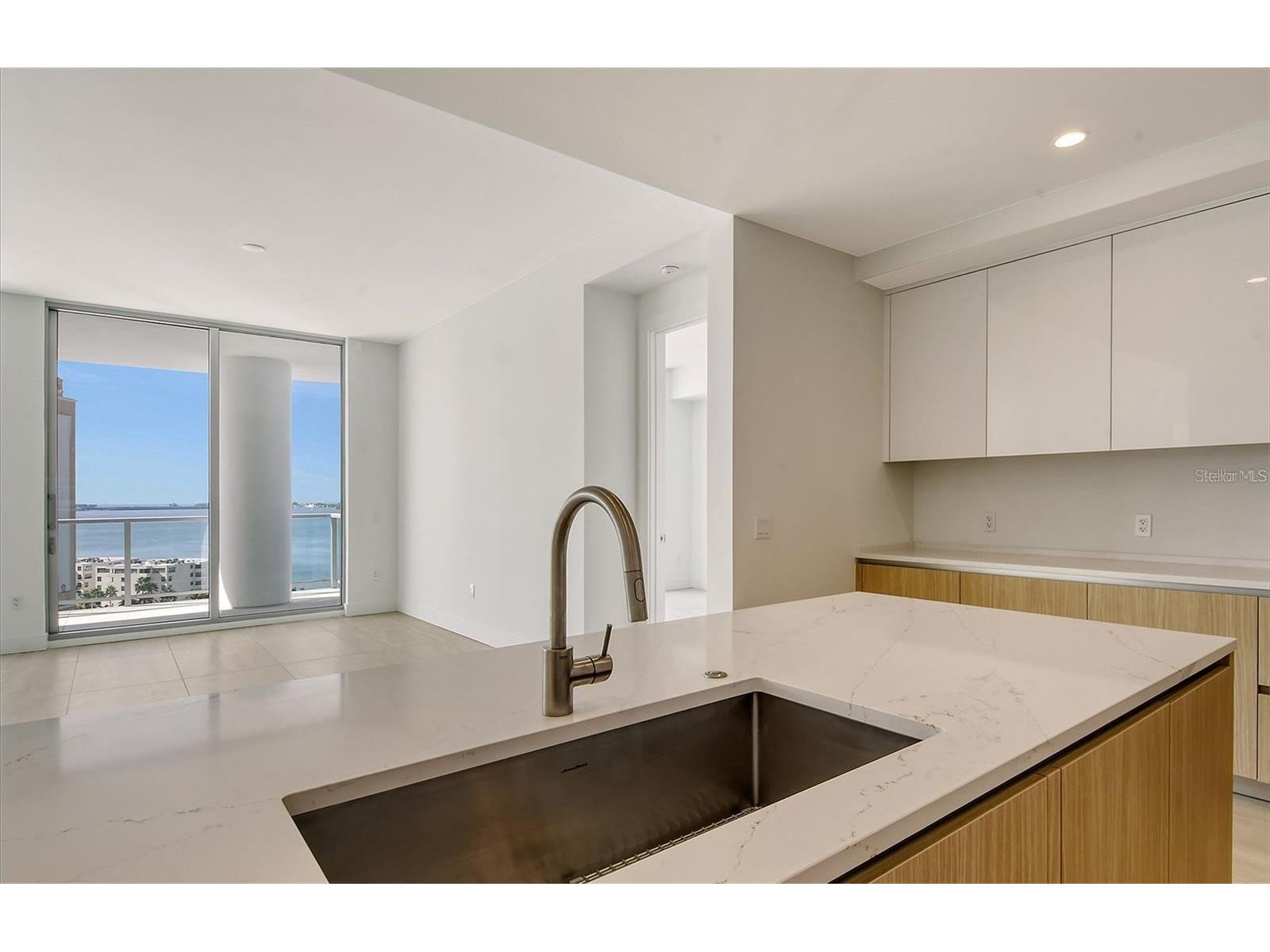 301 Quay Commons #1011 Sarasota FL 34236 A4692152 image19