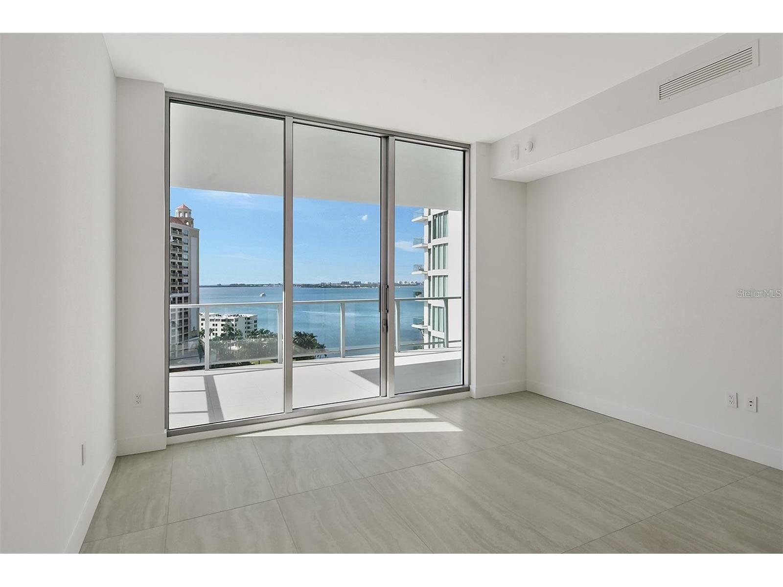 301 Quay Commons #1011 Sarasota FL 34236 A4692152 image23