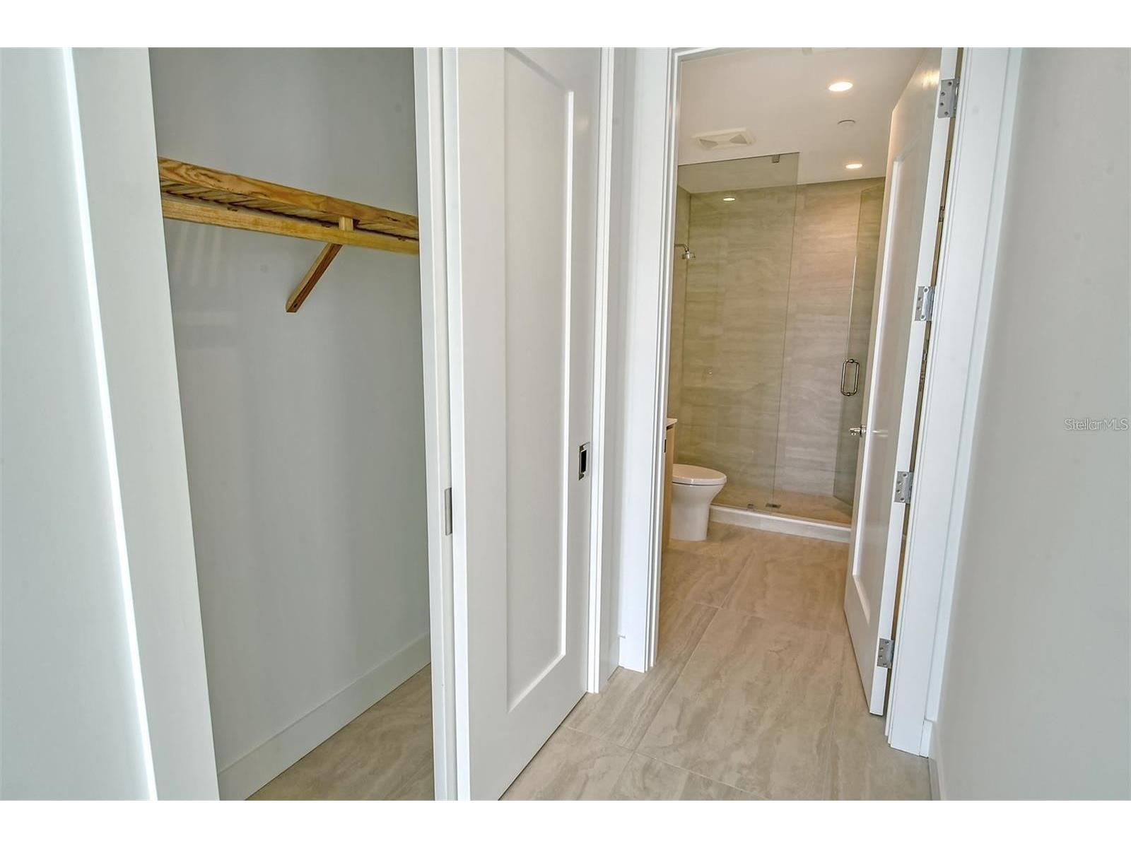 301 Quay Commons #1011 Sarasota FL 34236 A4692152 image31