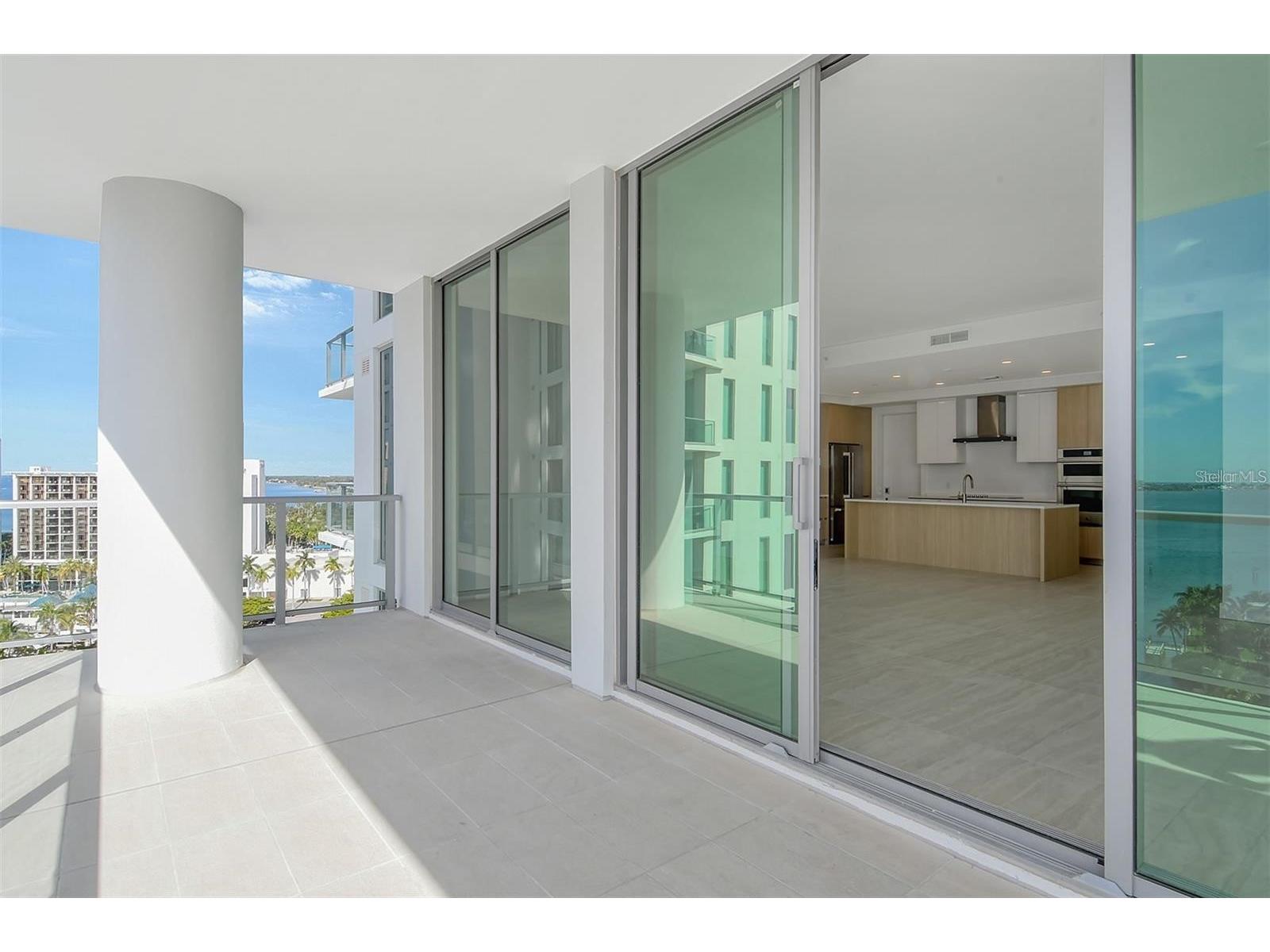 301 Quay Commons #1011 Sarasota FL 34236 A4692152 image4