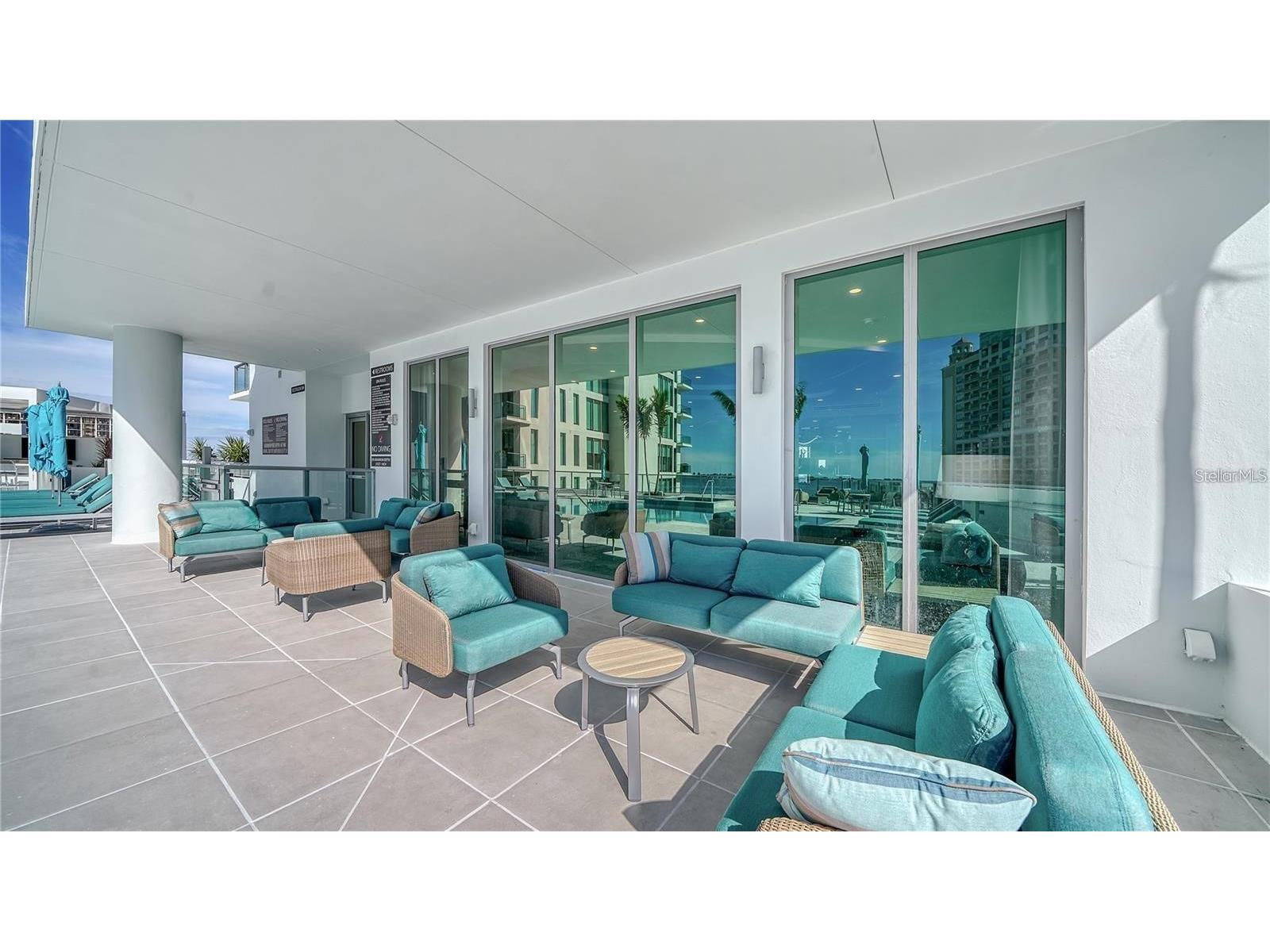 301 Quay Commons #1011 Sarasota FL 34236 A4692152 image63
