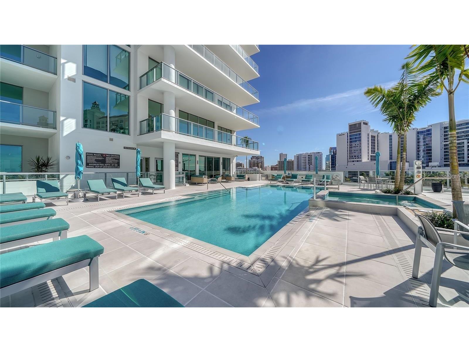 301 Quay Commons #1011 Sarasota FL 34236 A4692152 image75