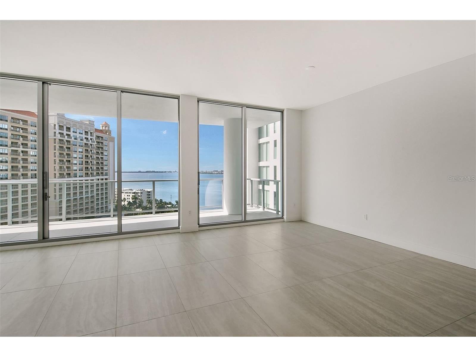 301 Quay Commons #1011 Sarasota FL 34236 A4692152 image9
