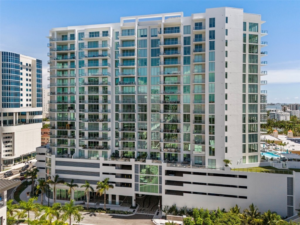 301 Quay Commons #1106 Sarasota FL 34236 A4621313 image1