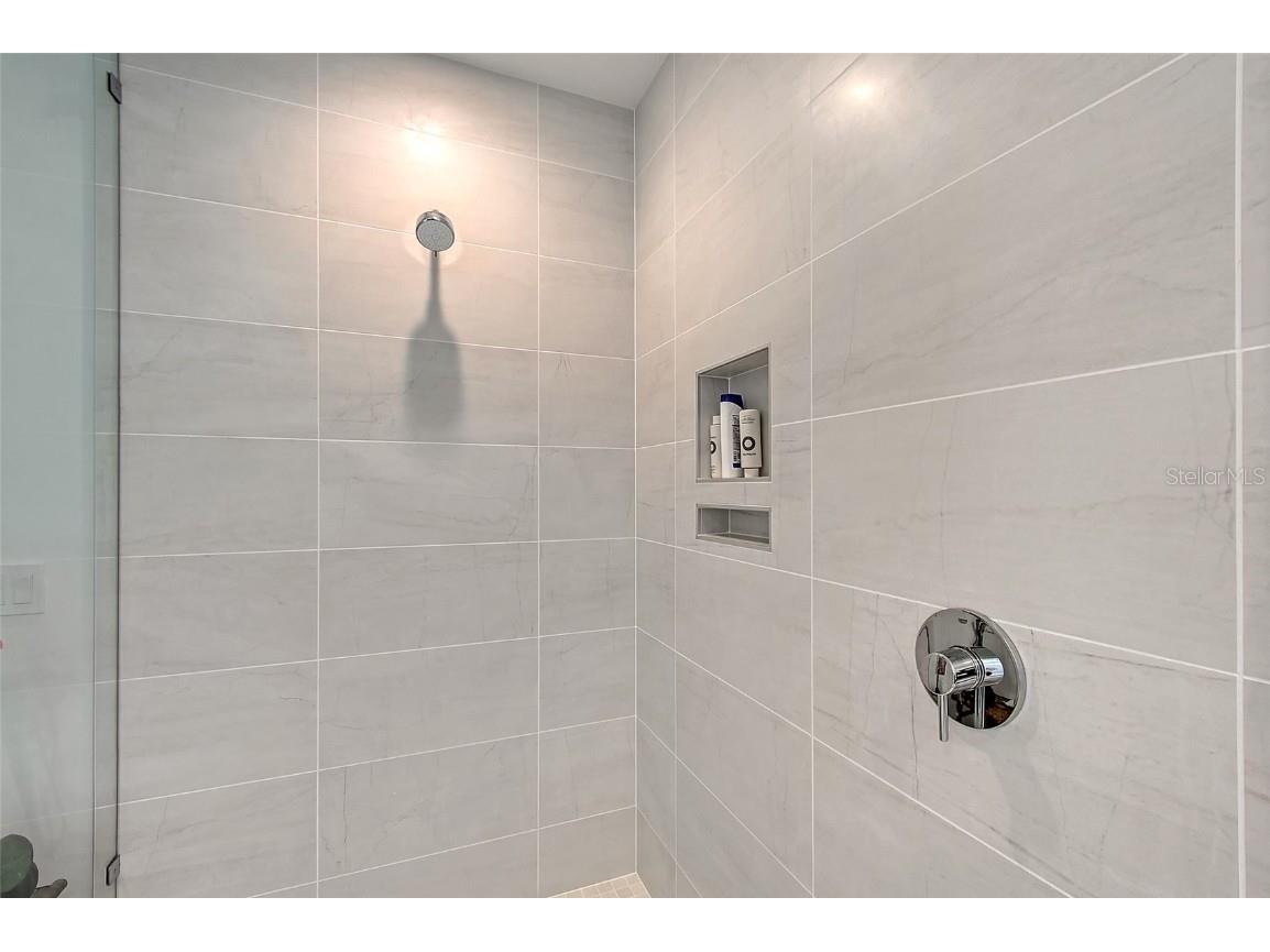 301 Quay Commons #1208 Sarasota FL 34236 - SARASOTA BAY A4653992 image27