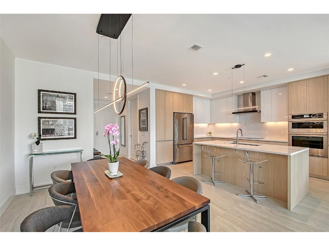 301 Quay Commons #1208 Sarasota FL 34236 - SARASOTA BAY A4653992 image8