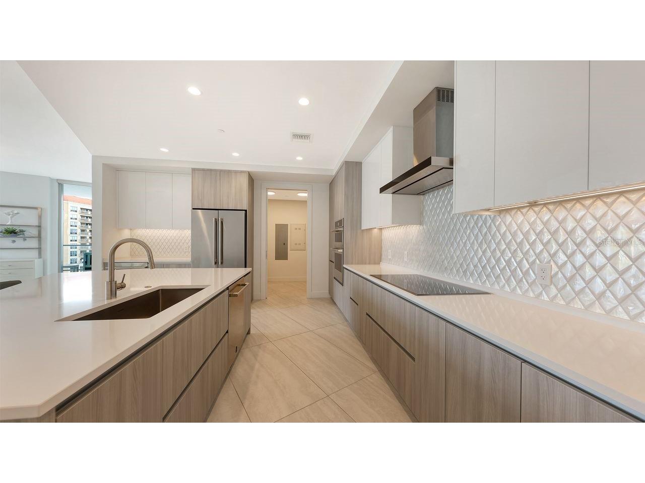 301 Quay Commons #1210 Sarasota FL 34236 A4689527 image10