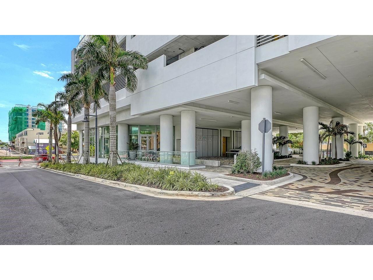 301 Quay Commons #1210 Sarasota FL 34236 A4689527 image3