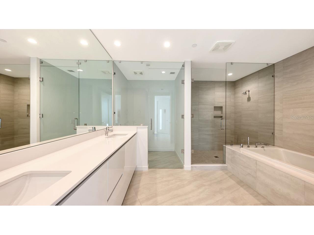 301 Quay Commons #1210 Sarasota FL 34236 A4689527 image31