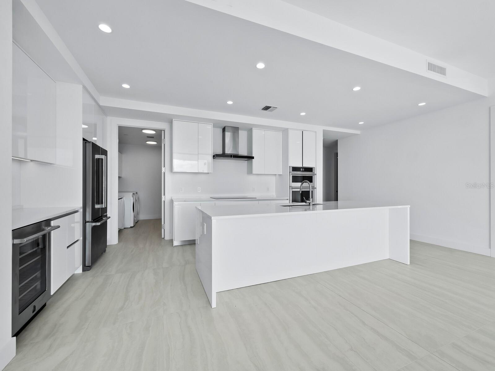 301 Quay Commons #1409 Sarasota FL 34236 A4684993 image10