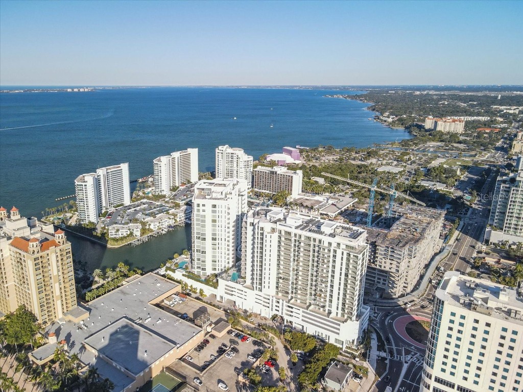 301 Quay Commons #1501 Sarasota FL 34236 A4592800 image1