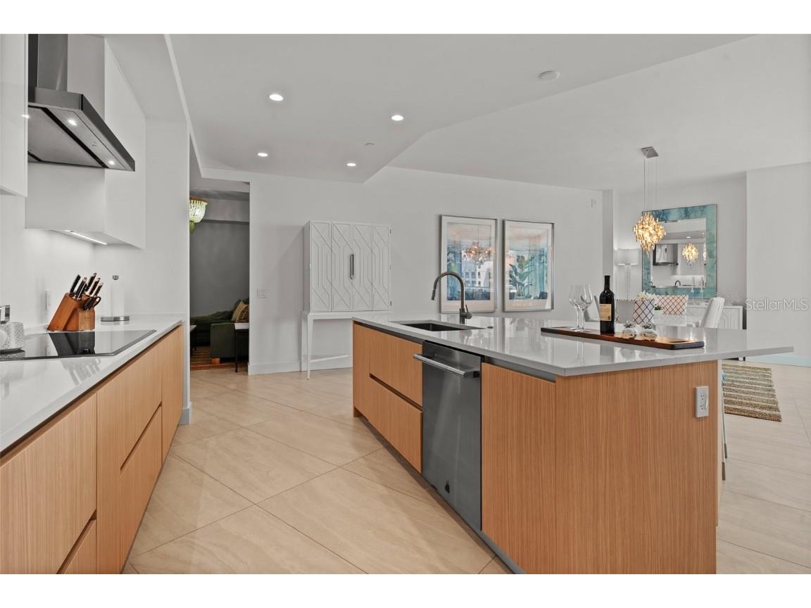 301 Quay Commons #1610 Sarasota FL 34236 A4647965 image28