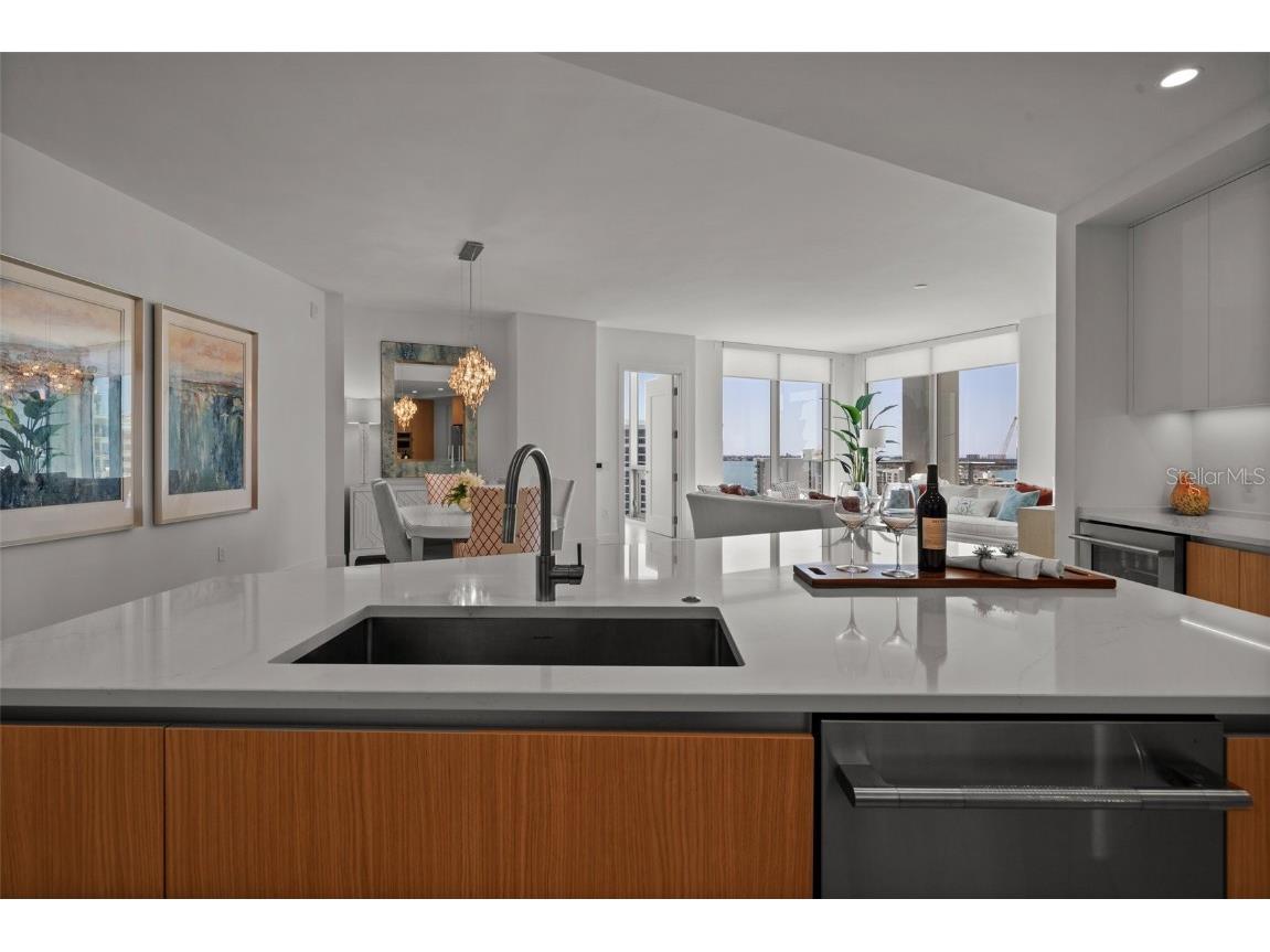 301 Quay Commons #1610 Sarasota FL 34236 A4647965 image33