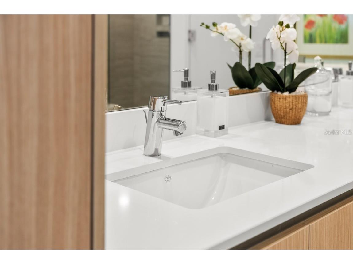 301 Quay Commons #1610 Sarasota FL 34236 A4647965 image44