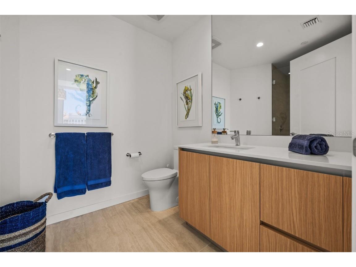 301 Quay Commons #1610 Sarasota FL 34236 A4647965 image53