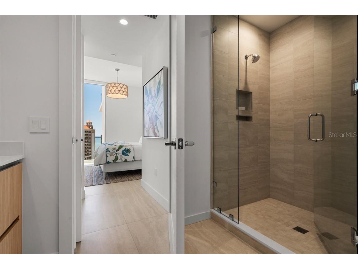 301 Quay Commons #1610 Sarasota FL 34236 A4647965 image54