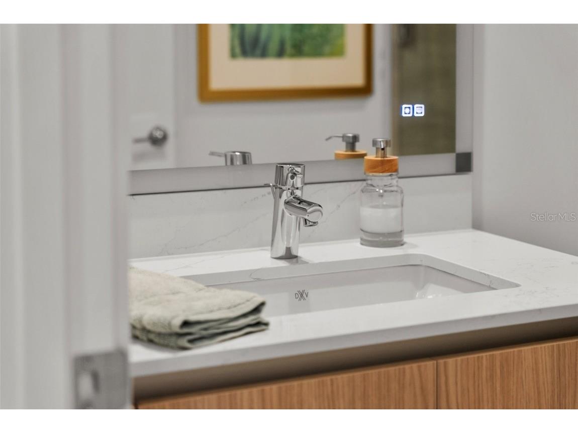 301 Quay Commons #1610 Sarasota FL 34236 A4647965 image58