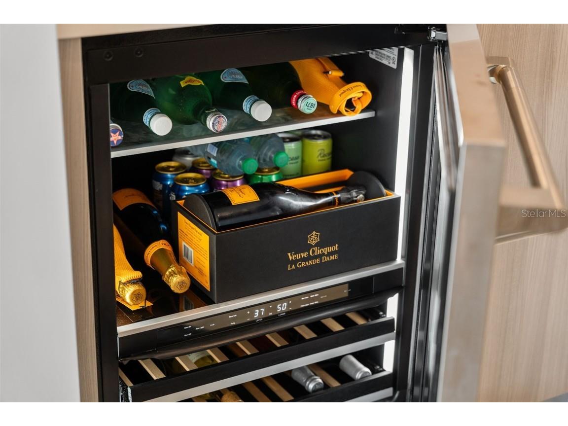 301 Quay Commons #1703 Sarasota FL 34236 A4657928 image14