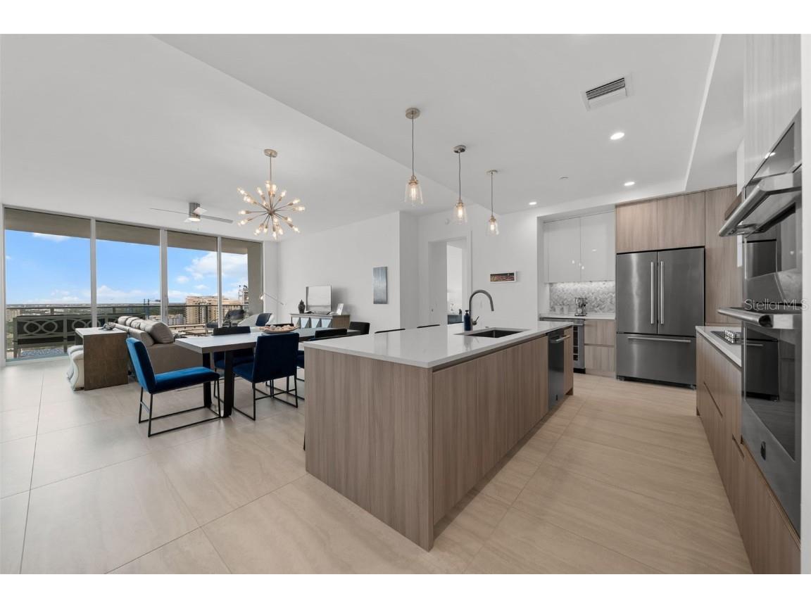 301 Quay Commons #1703 Sarasota FL 34236 A4657928 image17