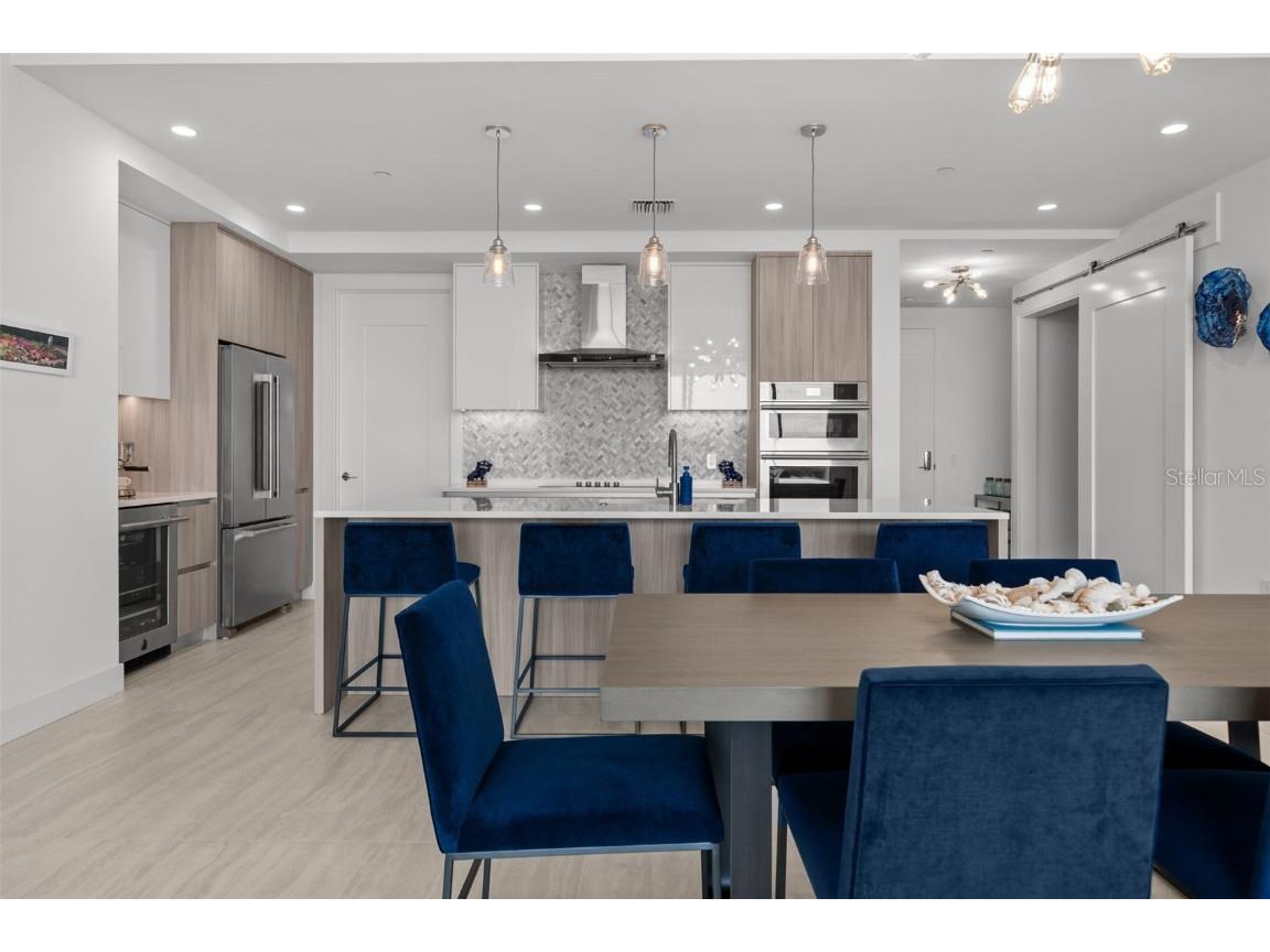 301 Quay Commons #1703 Sarasota FL 34236 A4657928 image3