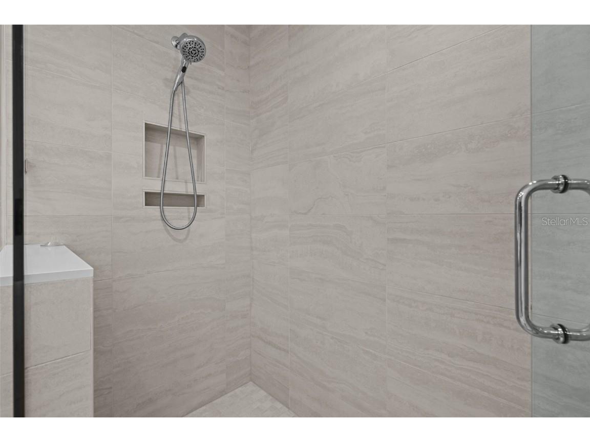 301 Quay Commons #1703 Sarasota FL 34236 A4657928 image39