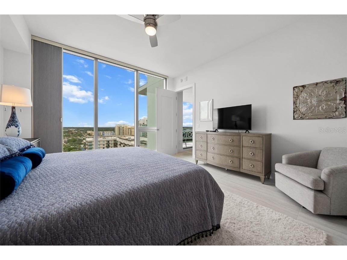 301 Quay Commons #1703 Sarasota FL 34236 A4657928 image40